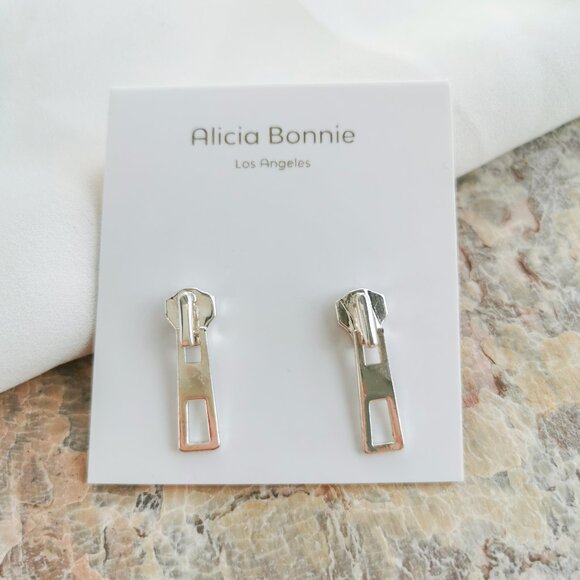 Alicia Bonnie Jewelry - ❤️Alicia Bonnie The Zip Silver Earrings